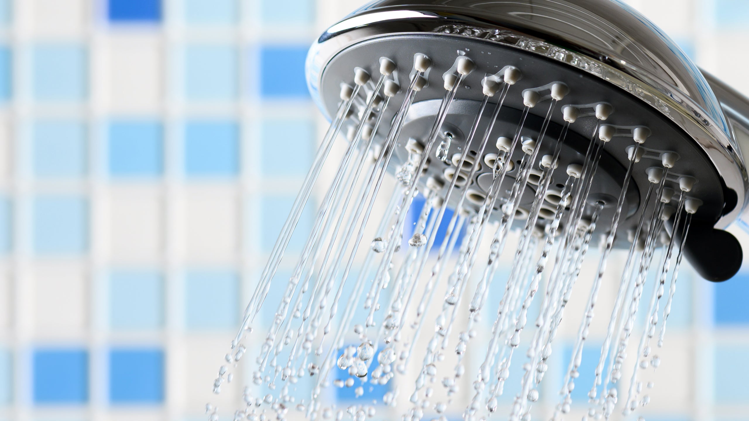 Can Hard Water Cause Eczema? - Gladskin