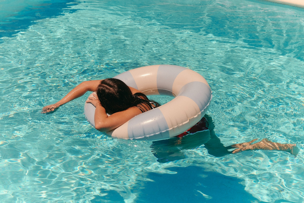 Swimming with Eczema: Avoiding Flare-Ups During Summer Fun
